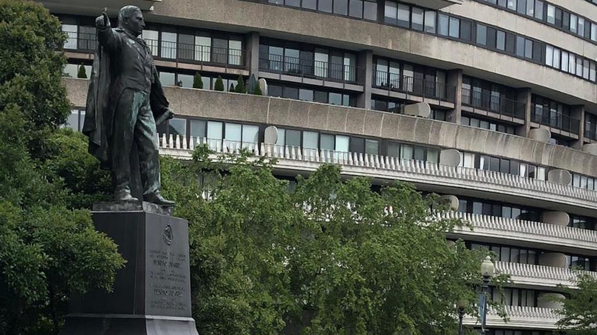 Alistan protocolo para visita de AMLO a Monumento a Benito Juárez en Washington