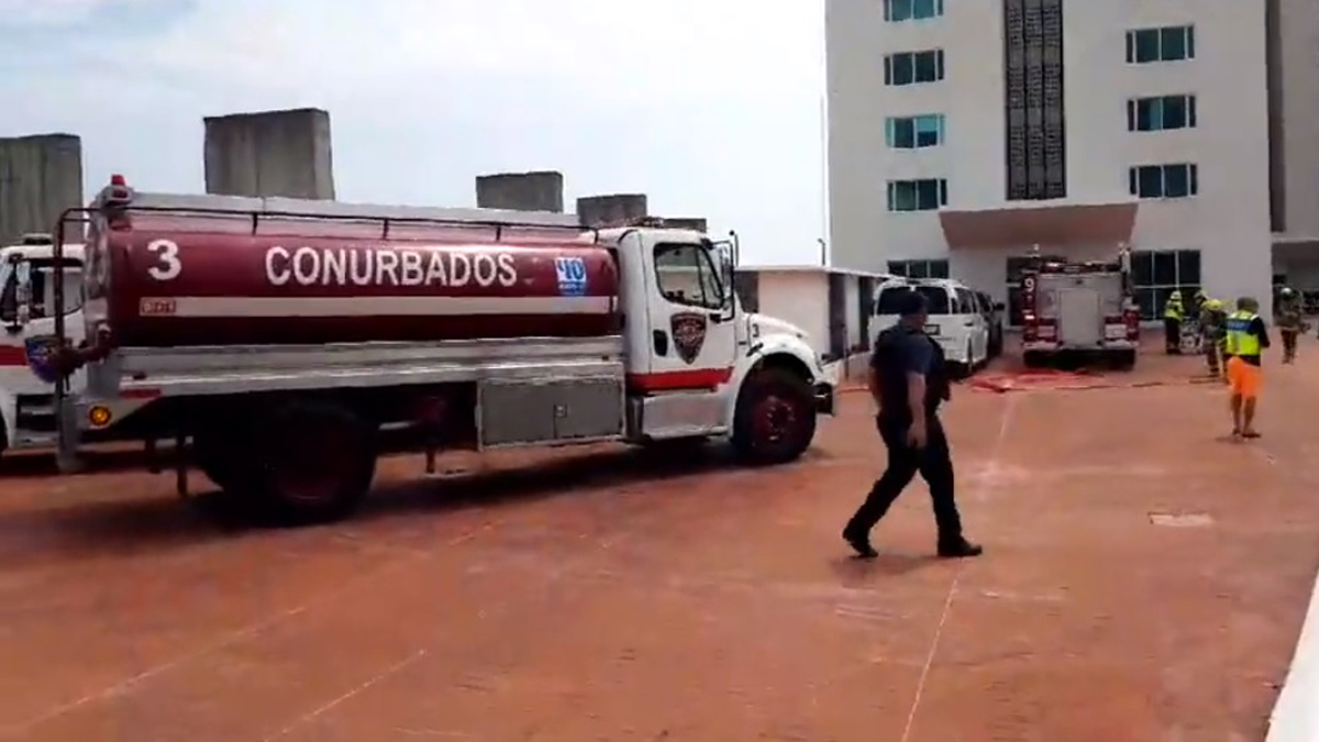 #Video Se incendia torre departamental en Boca del Río, Veracruz - bomberos-conurbados-llegaron-para-atender-el-incendio