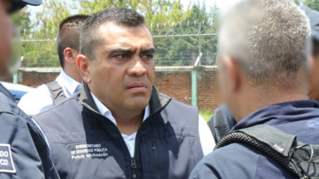 Se entrega a la FGR Carlos Gómez, acusado de tortura en caso Ayotzinapa