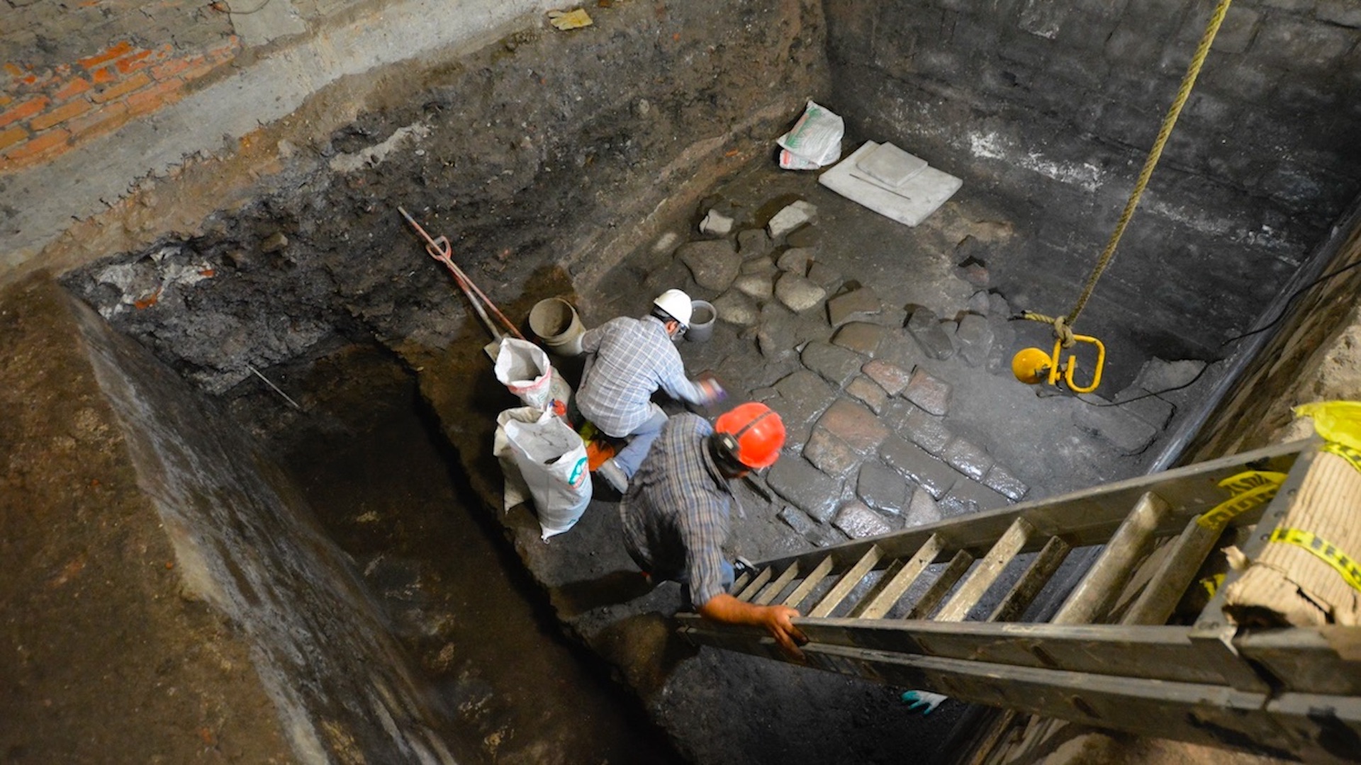 Hallan vestigios del Palacio de Axayácatl y restos de una casa construida por órdenes de Hernán Cortés