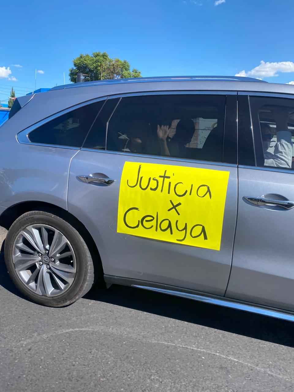 #Video Protestan en Celaya por asesinato de joven empresario - celaya-protesta1