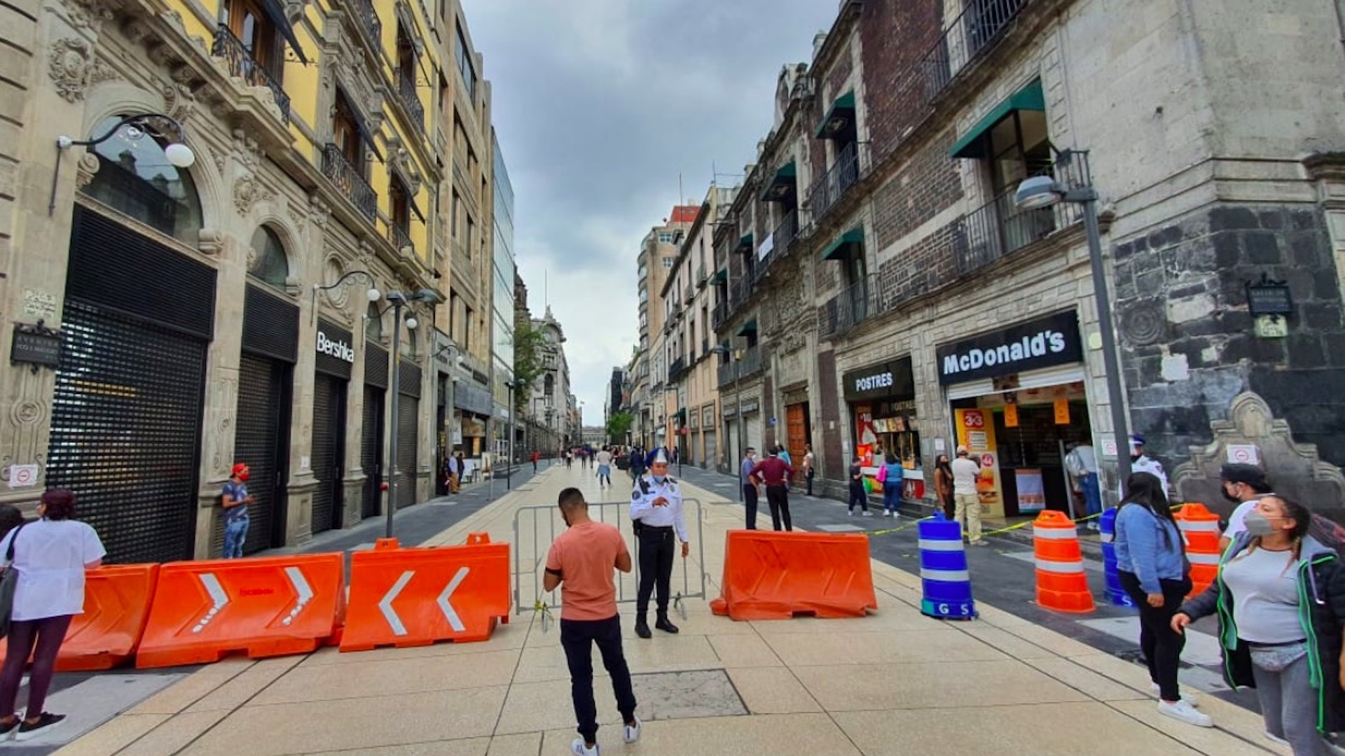 Sheinbaum revela ‘Las 3 C’s’ a evitar para disminuir casos de COVID-19 Sheinbaum revela ‘Las 3 C’s’ a evitar para disminuir casos de COVID-19