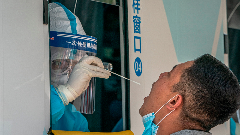 China obligará a hacerse análisis a quienes quieran volar al país