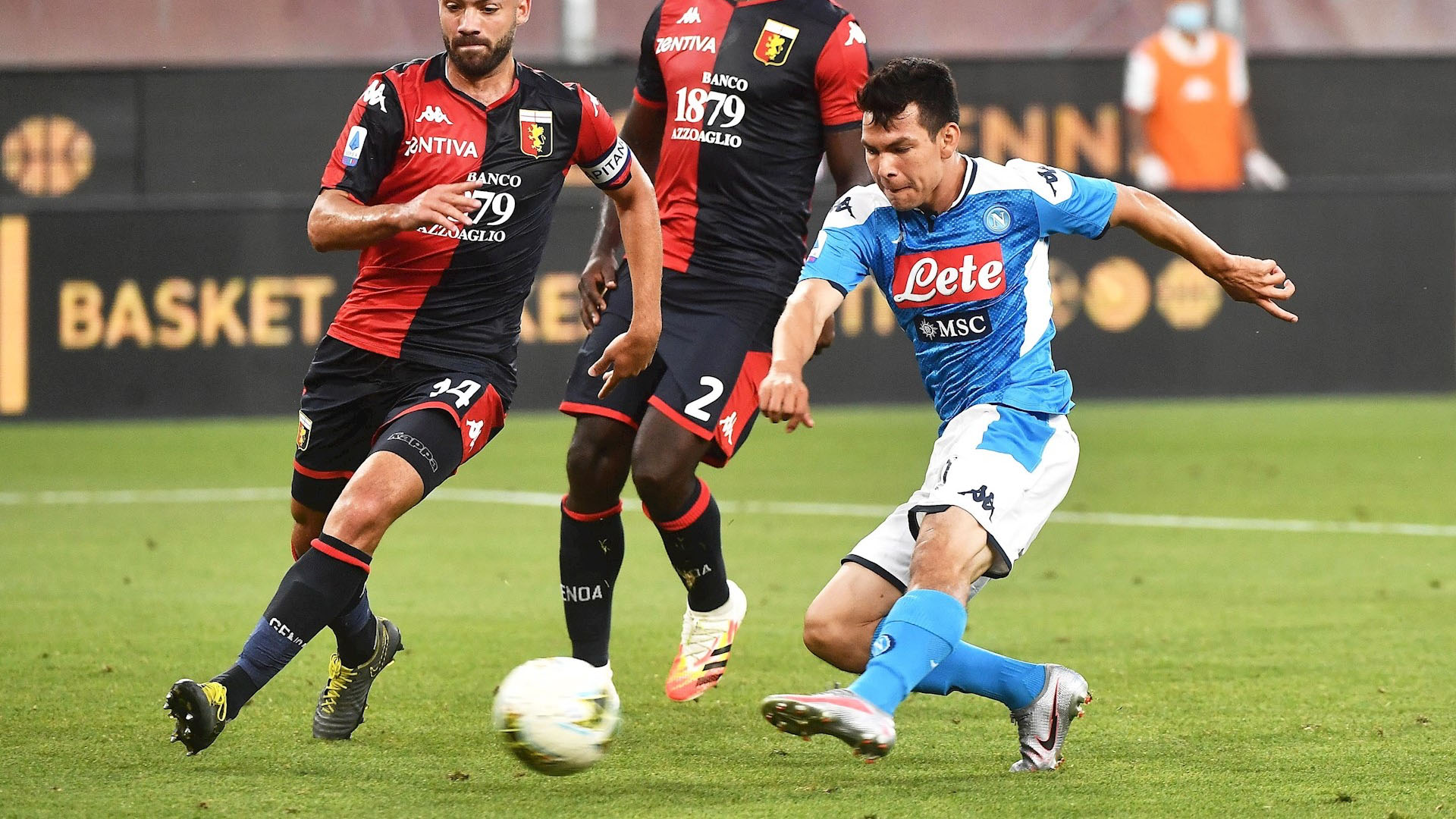 #Video ‘Chucky’ Lozano anota el gol de la victoria frente al Genoa