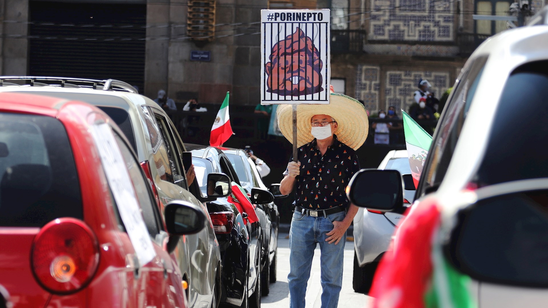 Mexicanos asisten a cuarto "claxonazo" contra López Obrador - claxonazo-lopez-obrador-mexico-ciudad-protesta-2