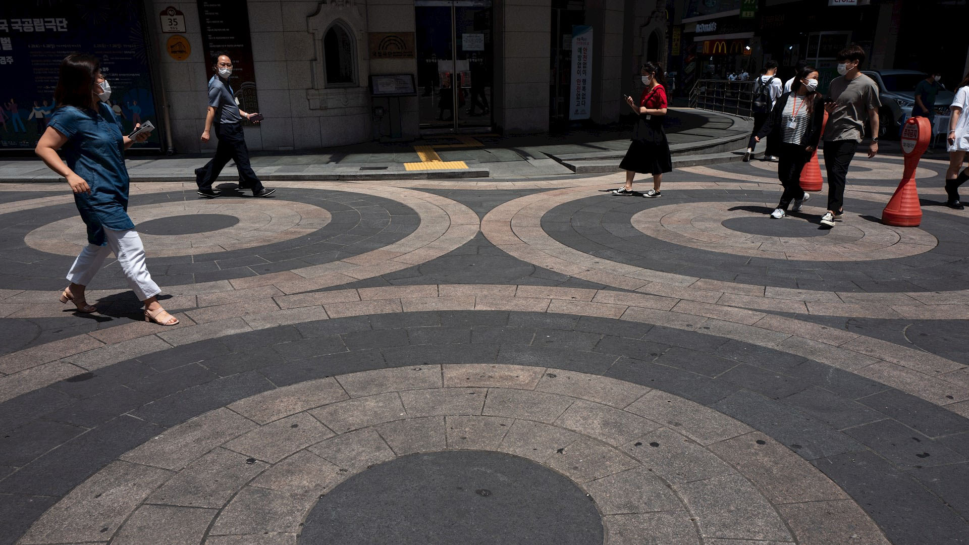 Alertan en Corea del Sur por cepa de COVID-19 seis veces más infecciosa