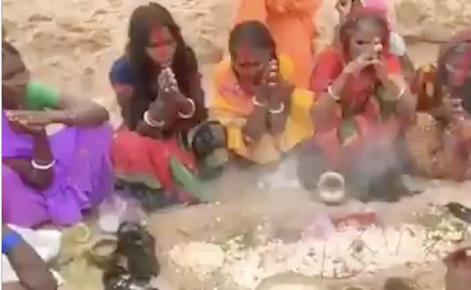 Corona Mai, el culto a la diosa hindú del coronavirus