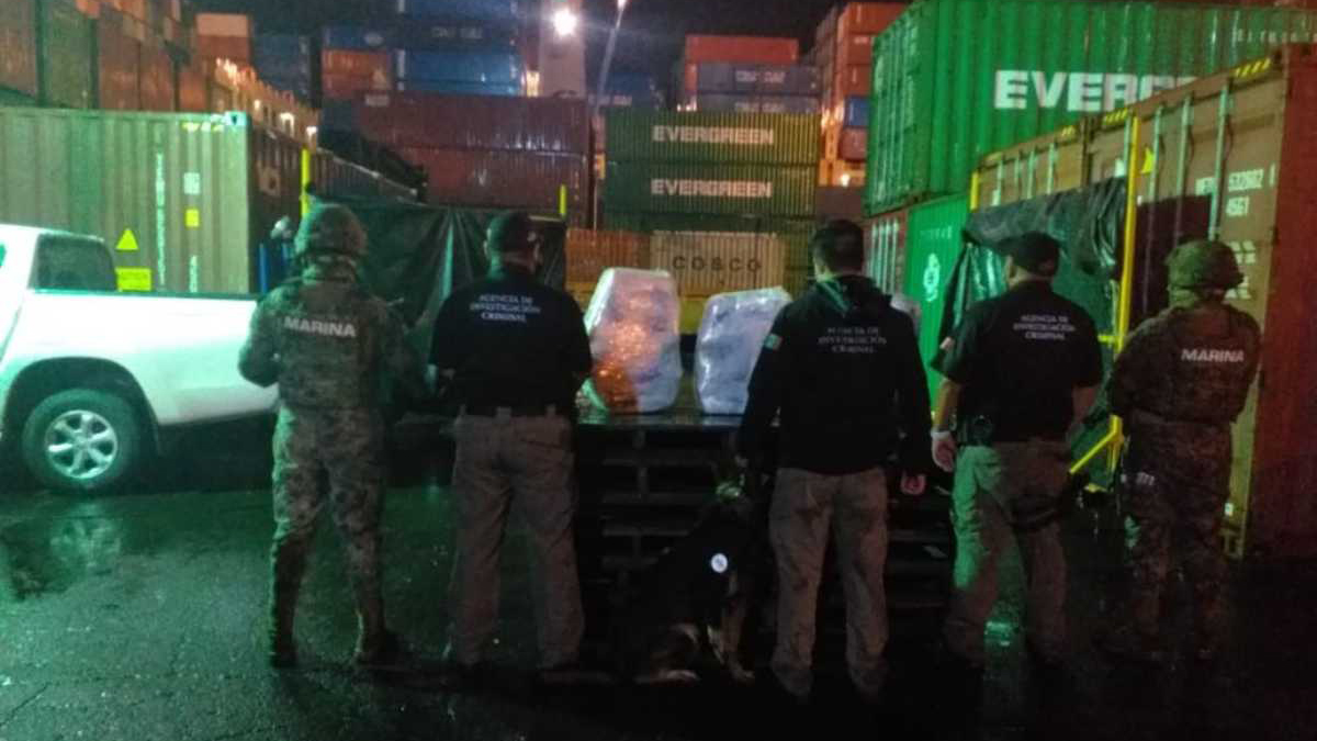 Decomisan 130 kilos de cocaína en aduana de Manzanillo