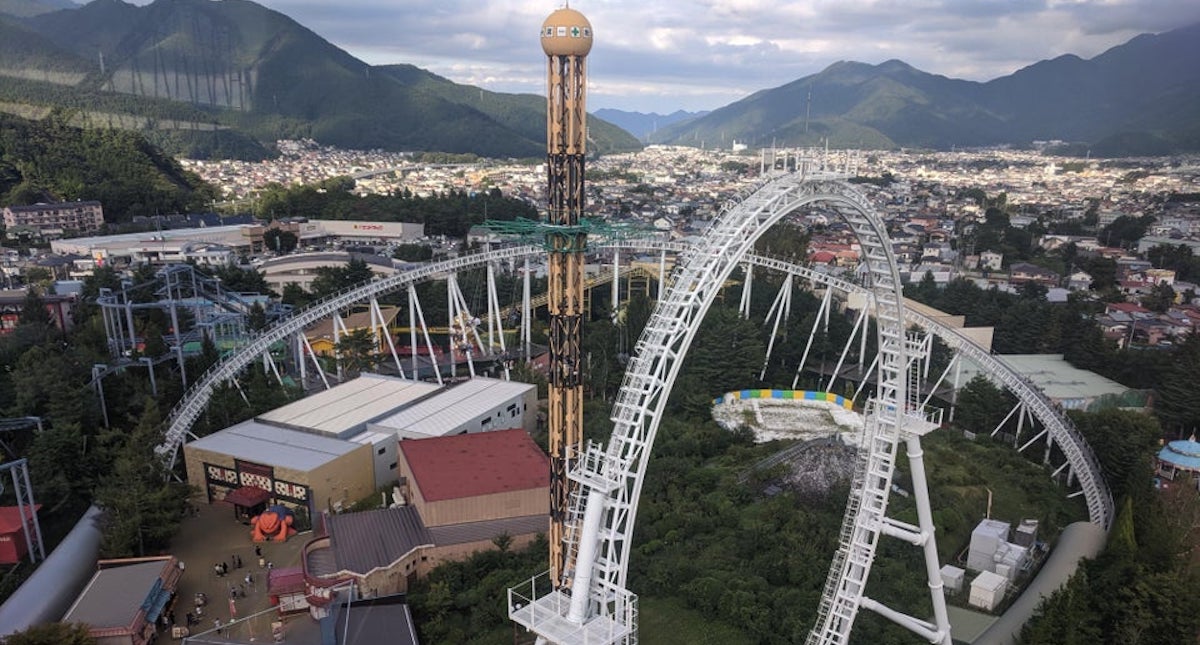 “No gritar”, pide gobierno de Japón a visitantes de parques de diversiones