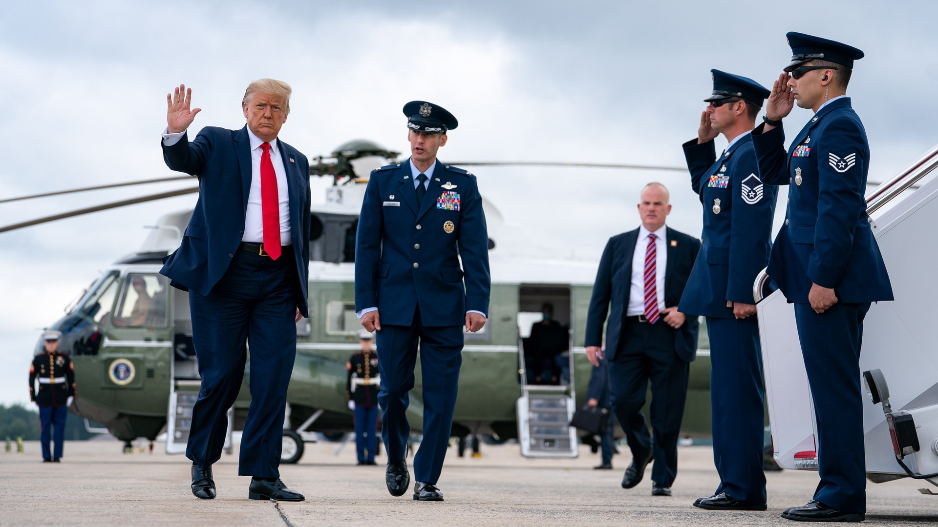 Joe Biden califica de “distracción” la visita de Trump a Florida