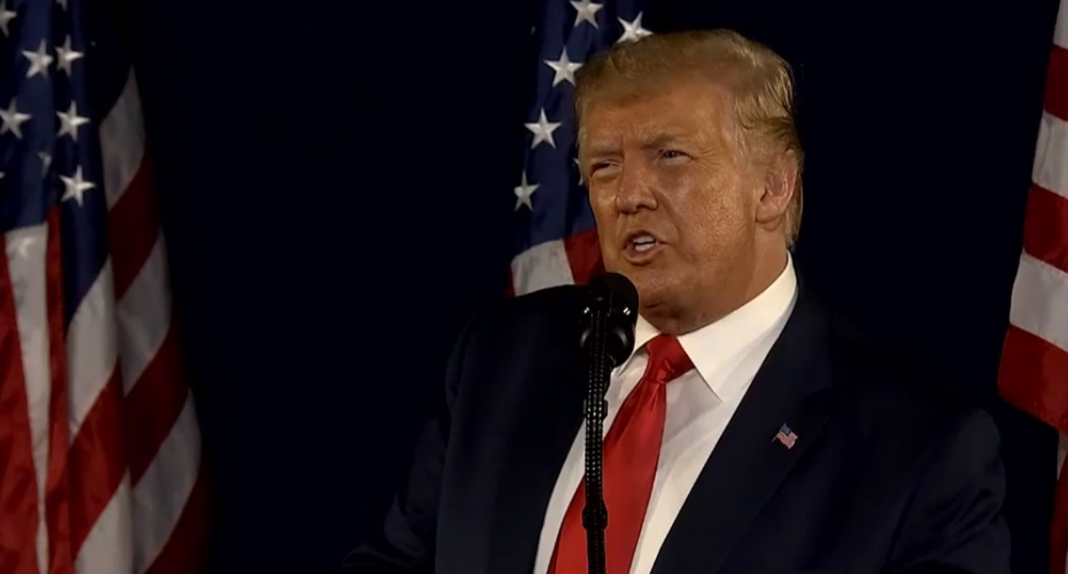Trump abre celebración por el Día de la Independencia con defensa de monumentos