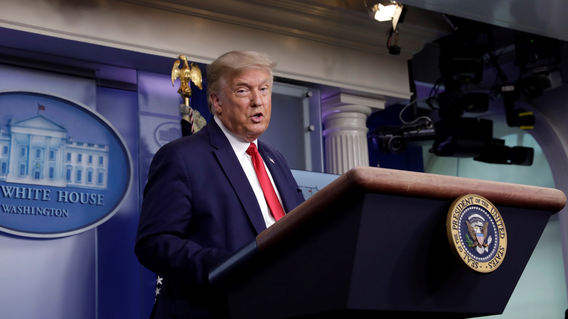 Trump cancela convención republicana en Jacksonville por COVID-19