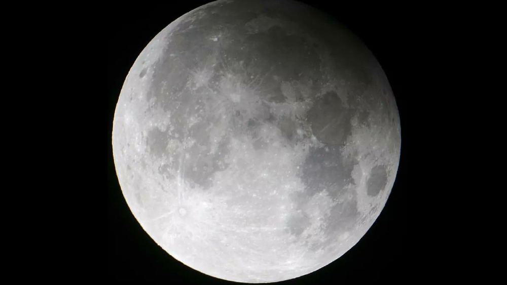 Cuándo y a qué hora podrás ver el eclipse prenumbral en México