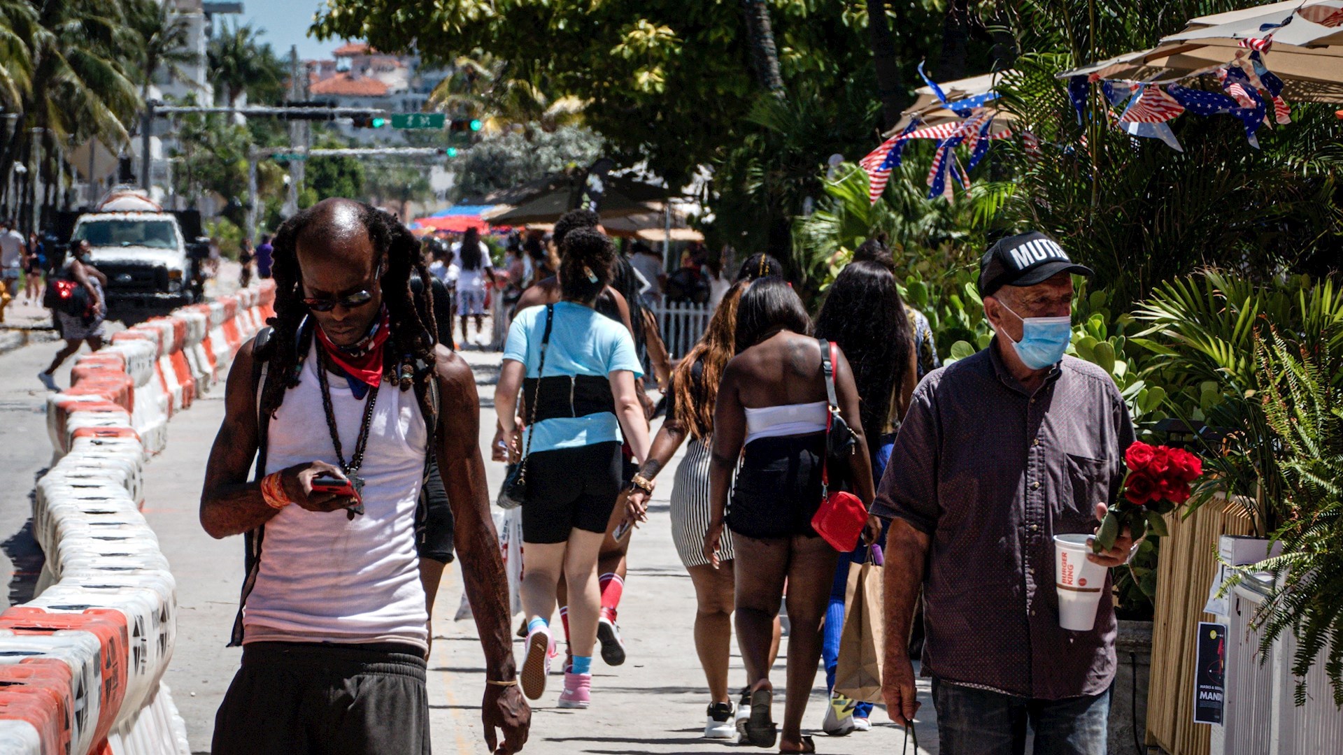 Estados Unidos supera los 135 mil muertos y 3.29 millones de contagios de COVID-19