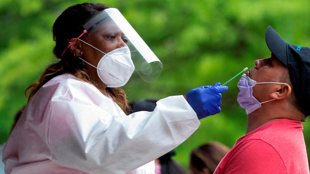 Estados Unidos registra 43 mil 91 nuevos casos de COVID-19