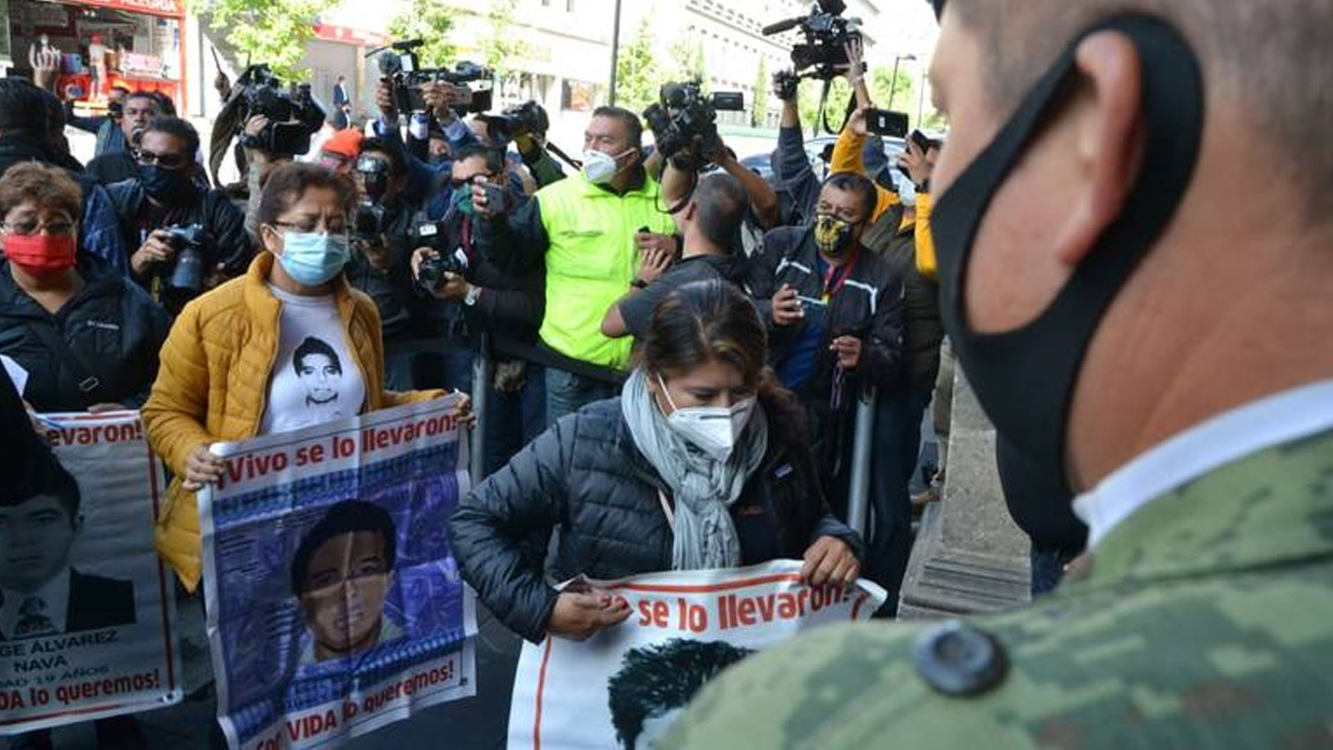 Tras reunión con AMLO, padres de normalistas confían que nuevos hallazgos sean el inicio de una nueva ruta en el Caso Ayotzinapa
