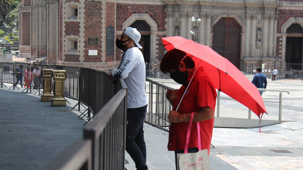 Pide López-Gatell no congregarse en festividades de Día de Muertos y por Virgen de Guadalupe