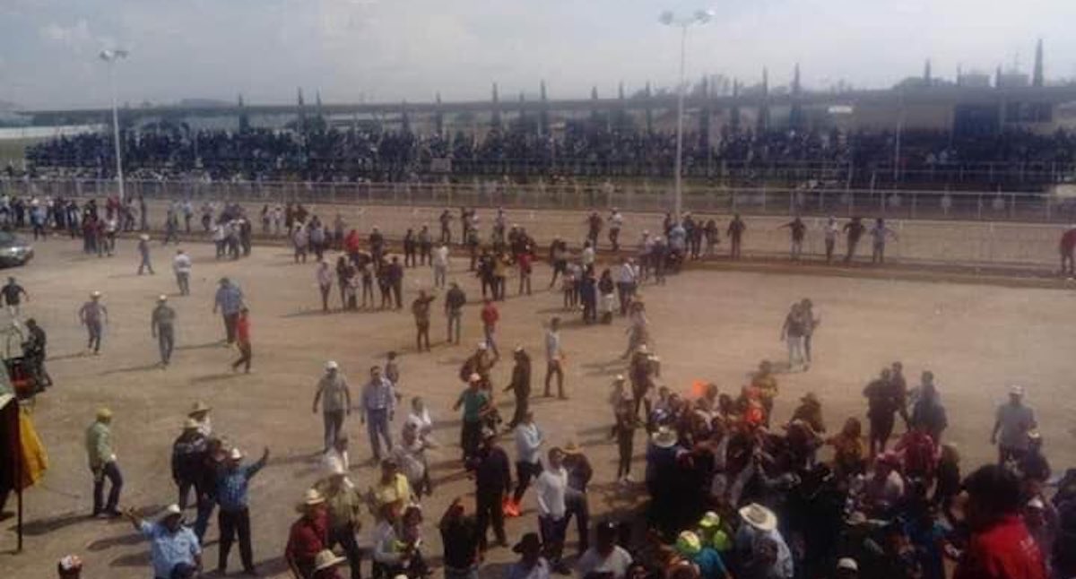 Riña en carrera de caballos en Hidalgo deja cinco muertos y dos heridos