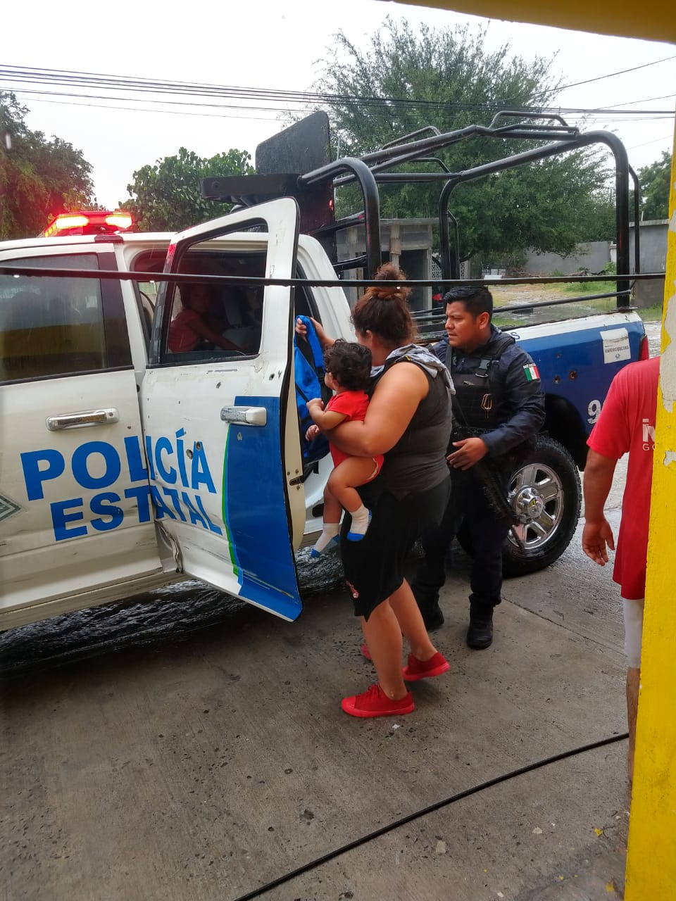 Fotos y videos: Al menos cuatro desaparecidos y daños a infraestructura, el paso de Hanna por México - hanna-17