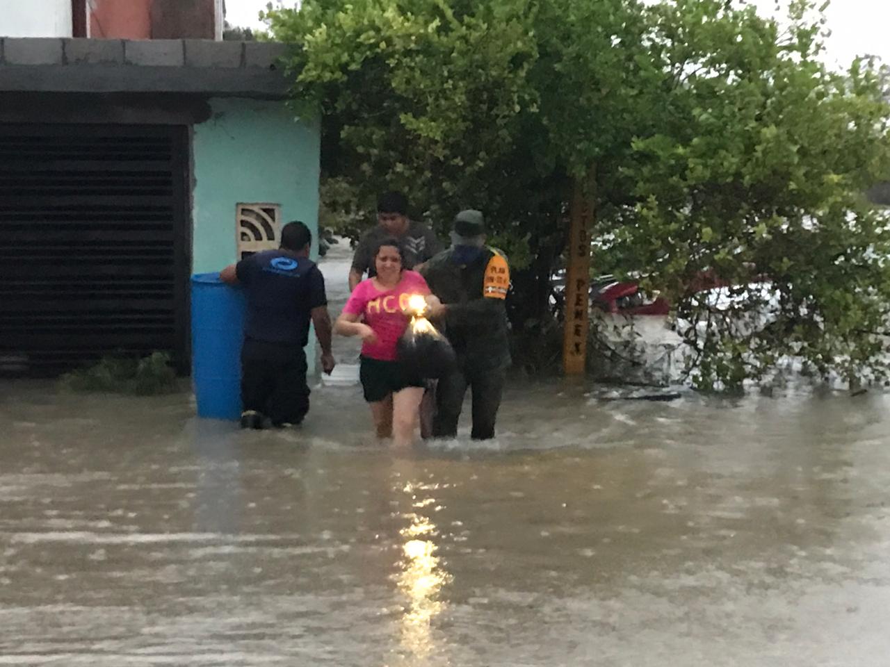 Fotos y videos: Al menos cuatro desaparecidos y daños a infraestructura, el paso de Hanna por México - hanna-4