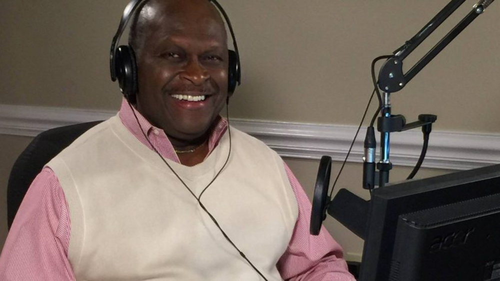 Murió por COVID-19 Herman Cain, excandidato presidencial de EE.UU.