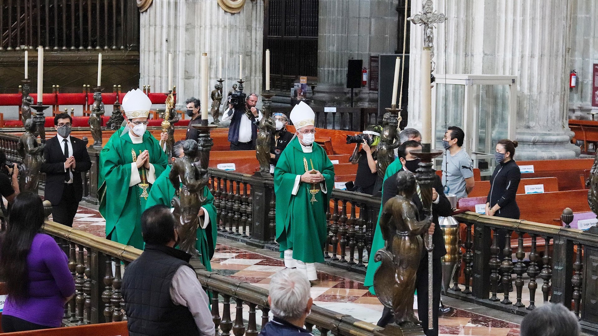 Iglesia católica mexicana reanuda misas tras cierre por pandemia