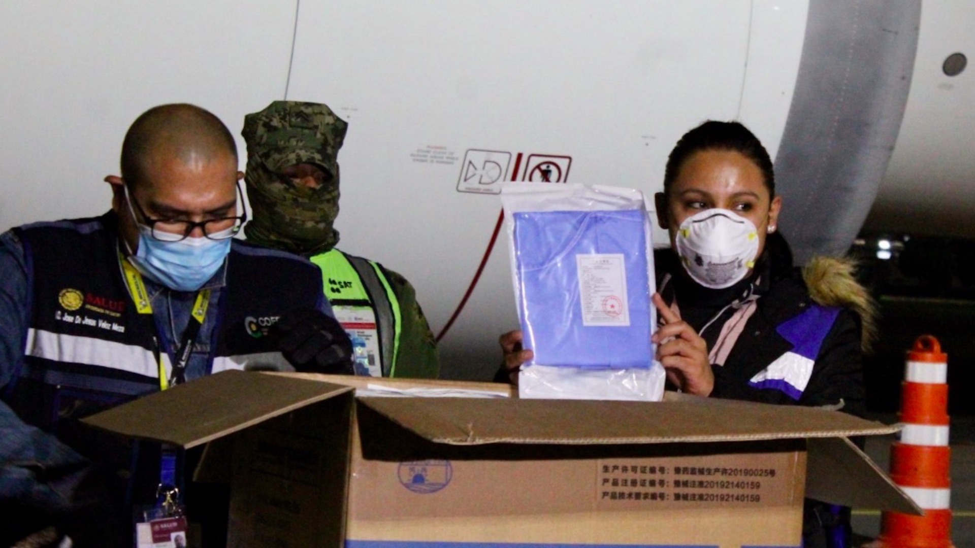 Llega a México el vuelo 25 desde China con insumos médicos