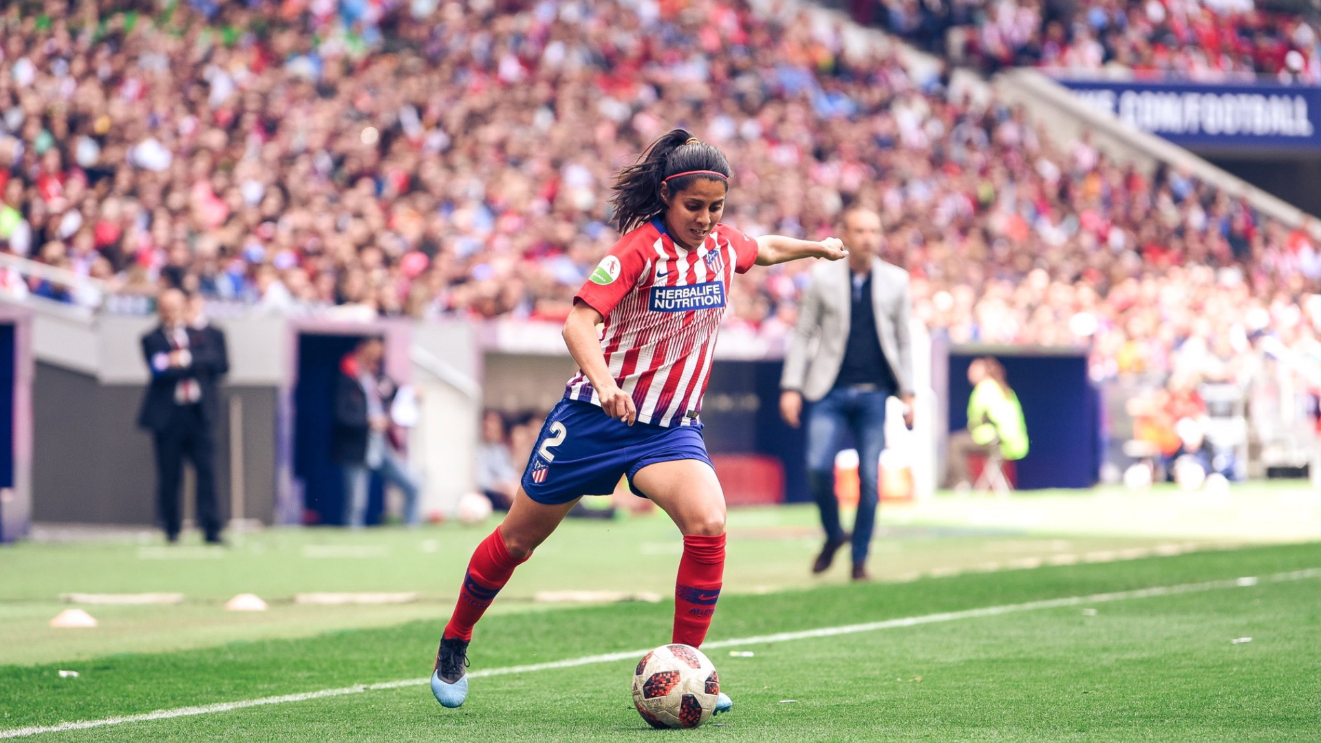 Kenti Robles es la primera mexicana en el Real Madrid Femenil Kenti Robles es la primera mexicana en el Real Madrid Femenil