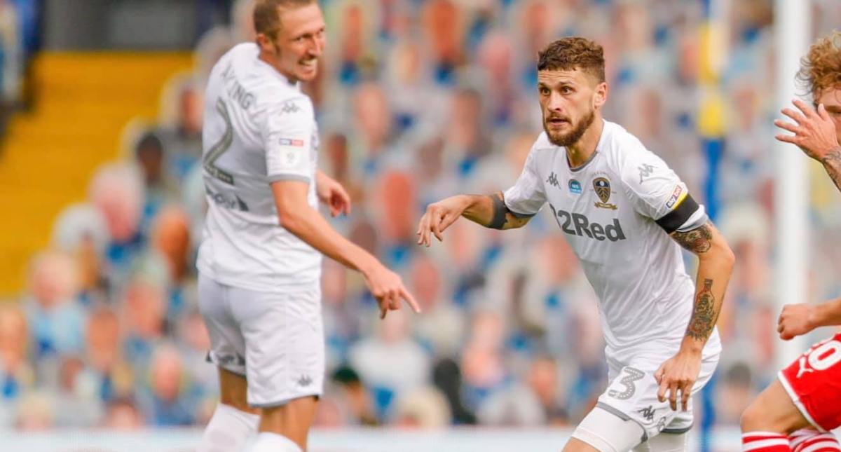 Leeds United regresa a la Premier Legue tras 16 años de la mano de ‘Loco’ Bielsa