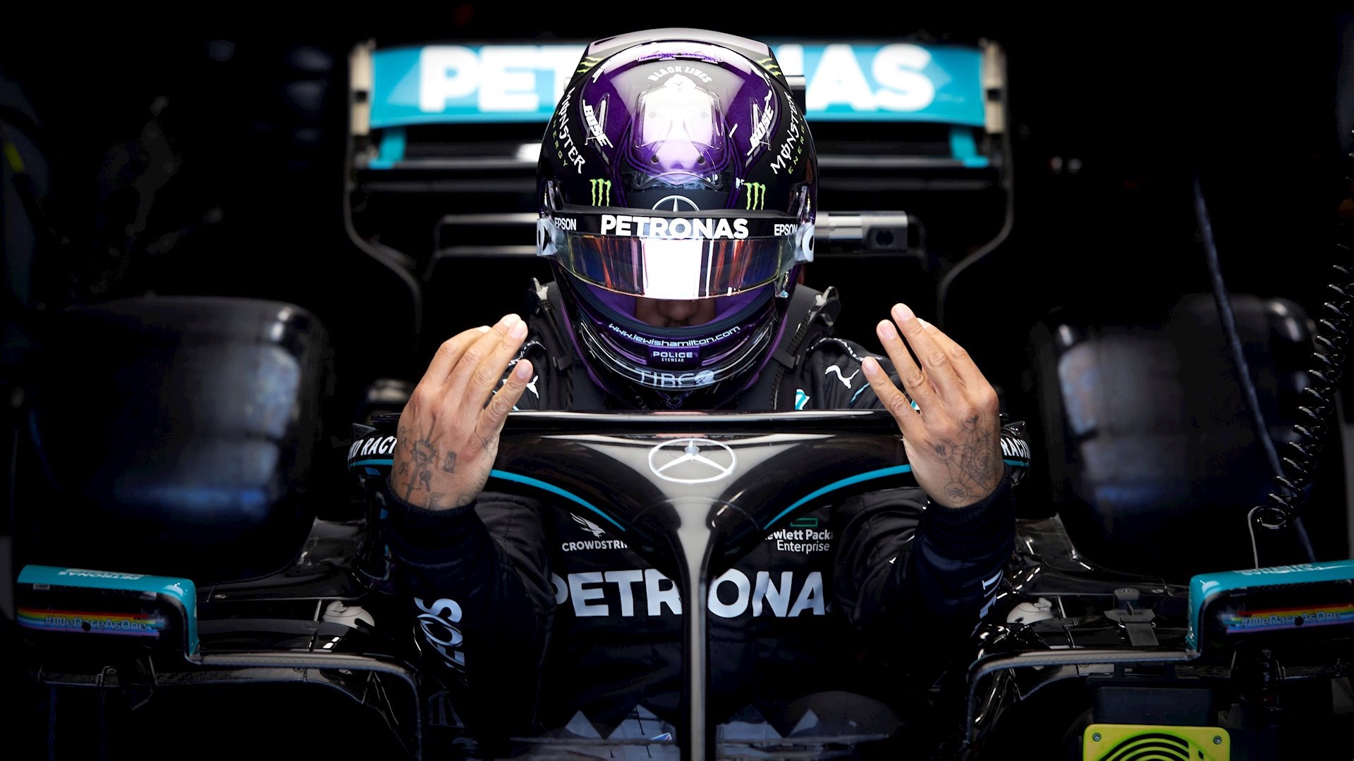 Hamilton iguala récord de triunfos de Schumacher; ‘Checo’ Pérez termina séptimo en GP de Hungría