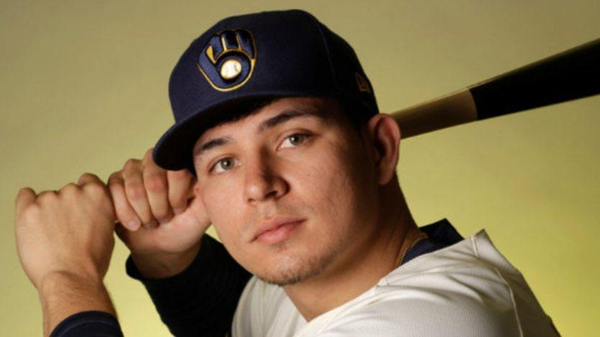 Luis Urías da positivo a COVID-19