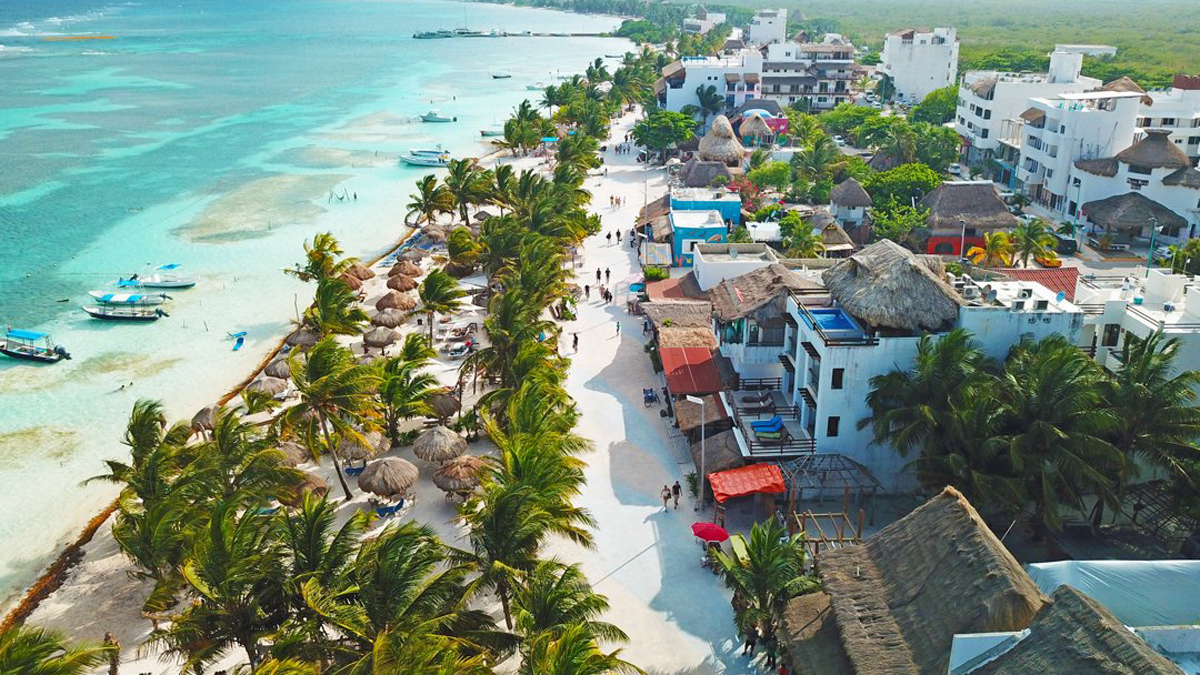 La mitad de Quintana Roo regresa al semáforo rojo por COVID-19