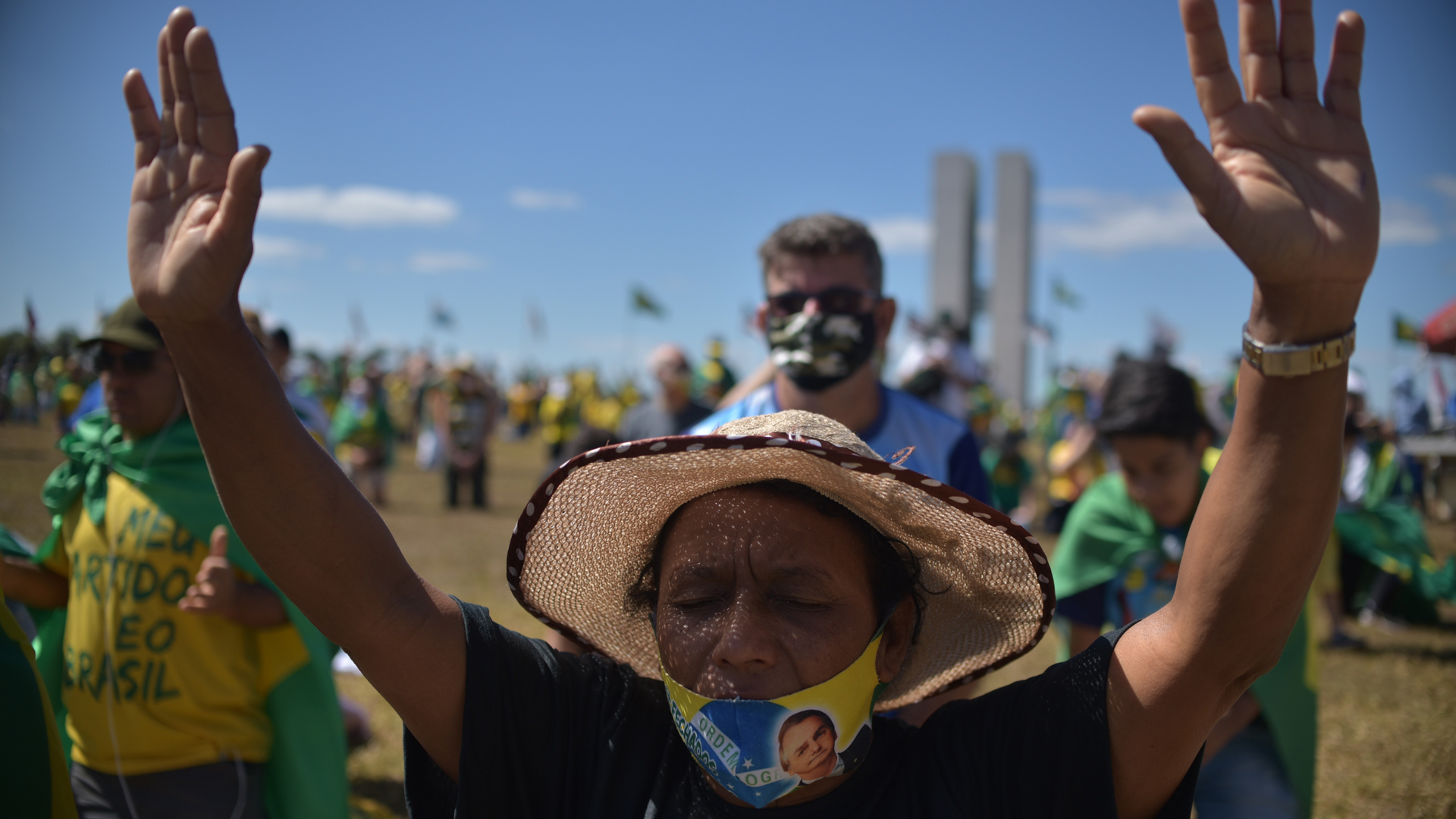 Evangélicos marchan en Brasilia por la salud del presidente Bolsonaro