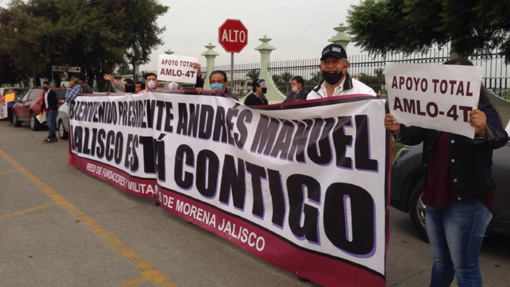 Manifestaciones a favor y en contra de AMLO en Zapopan, Jalisco