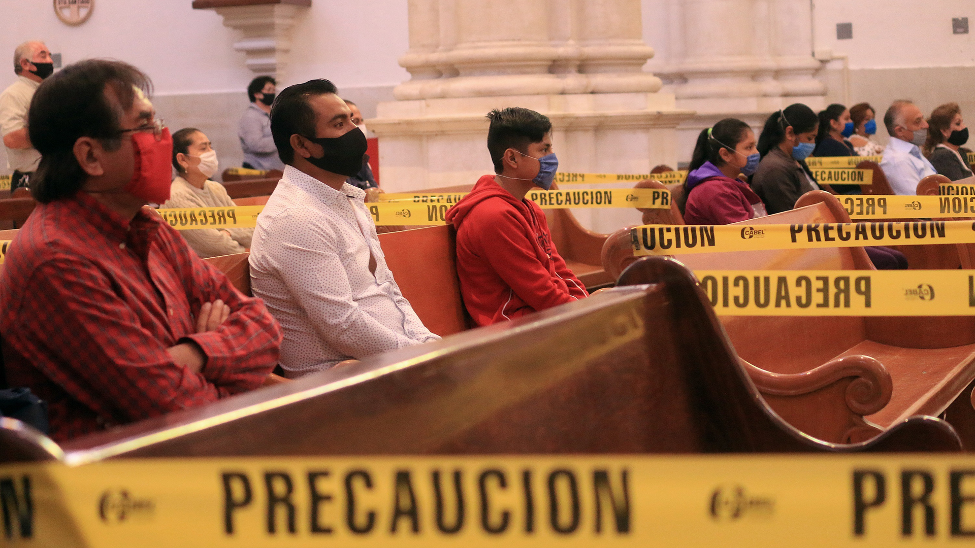 Estos son los horarios de misas y actos litúrgicos de la Semana Santa - misa-con-sana-distancia