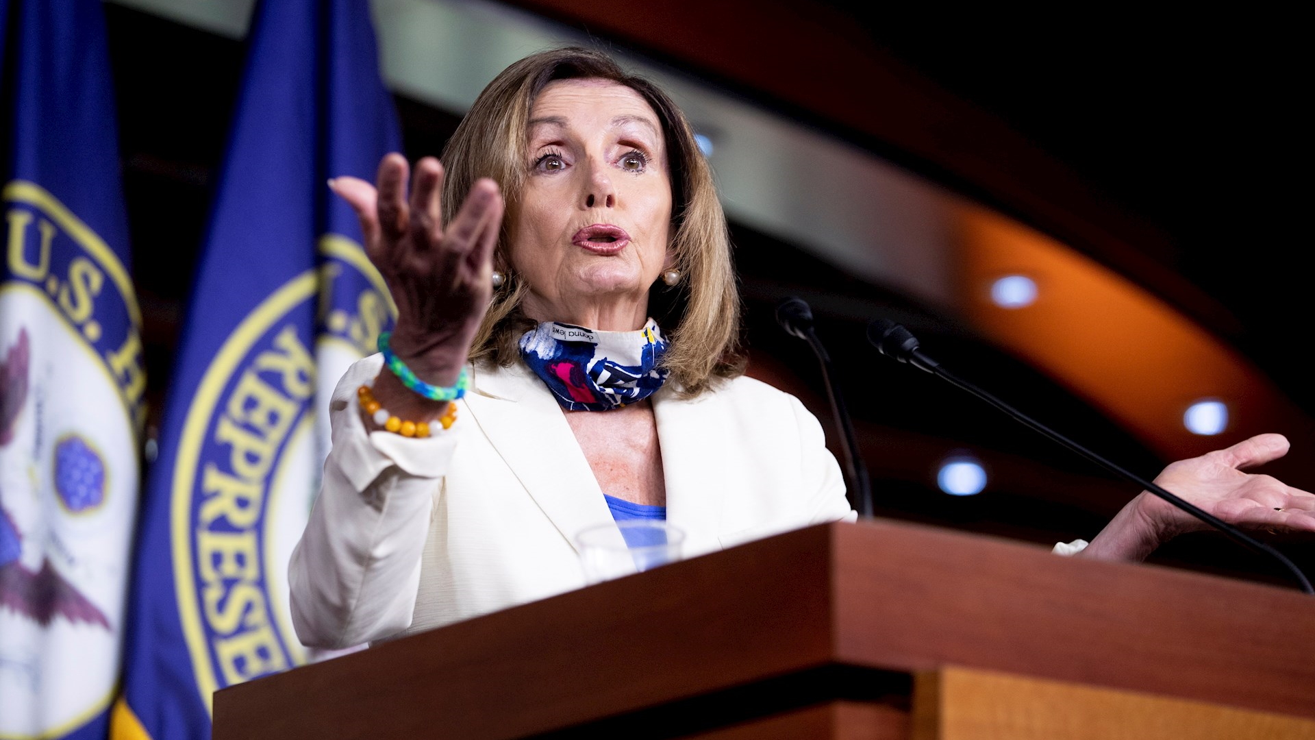 Trump tendrá que irse de la Casa Blanca si pierde, “lo quiera o no”; asevera Pelosi