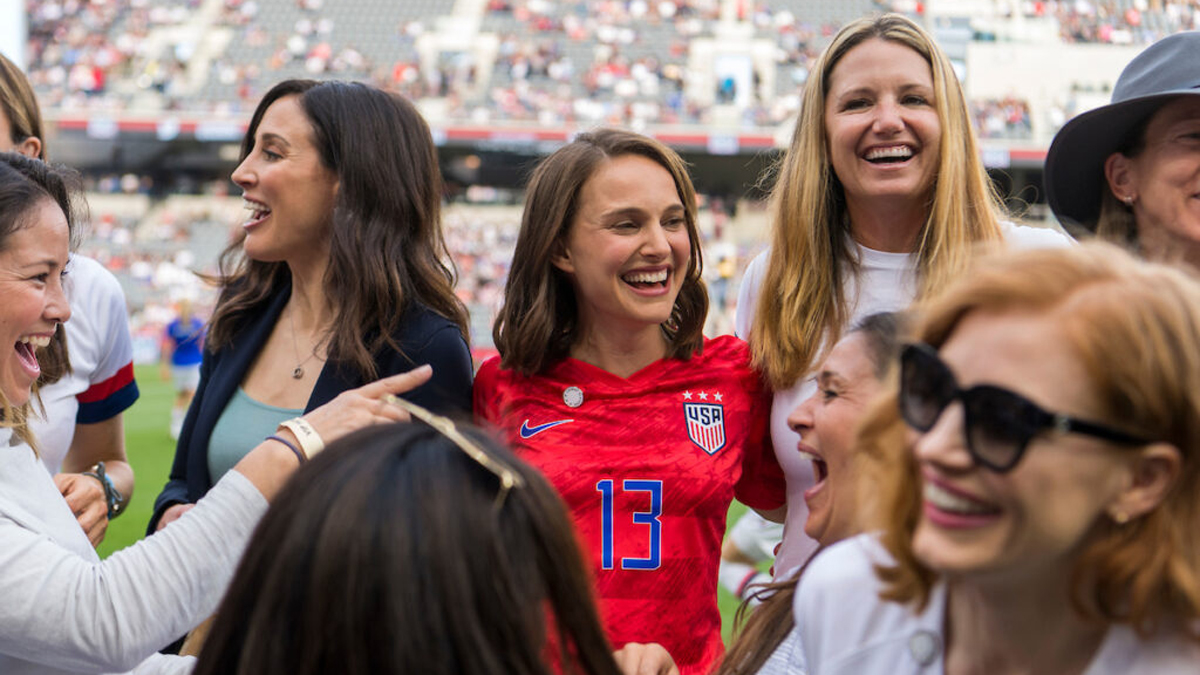 Natalie Portman funda equipo de futbol femenino en Los Ángeles