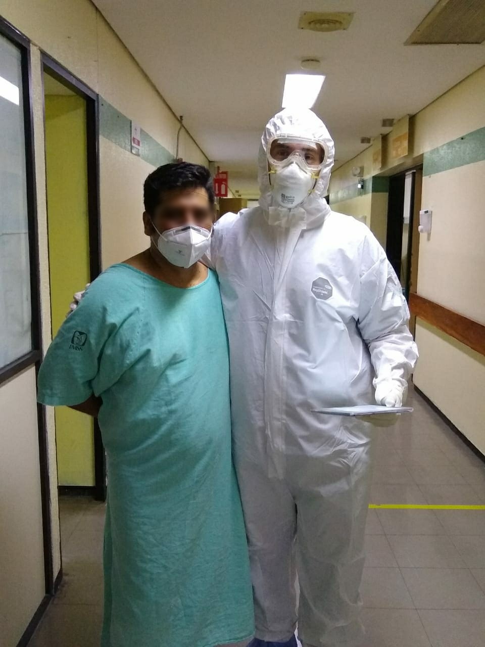 Paciente de COVID-19 vence la muerte tras sufrir sangrado pulmonar e insuficiencia renal - paciente-covid-19-03