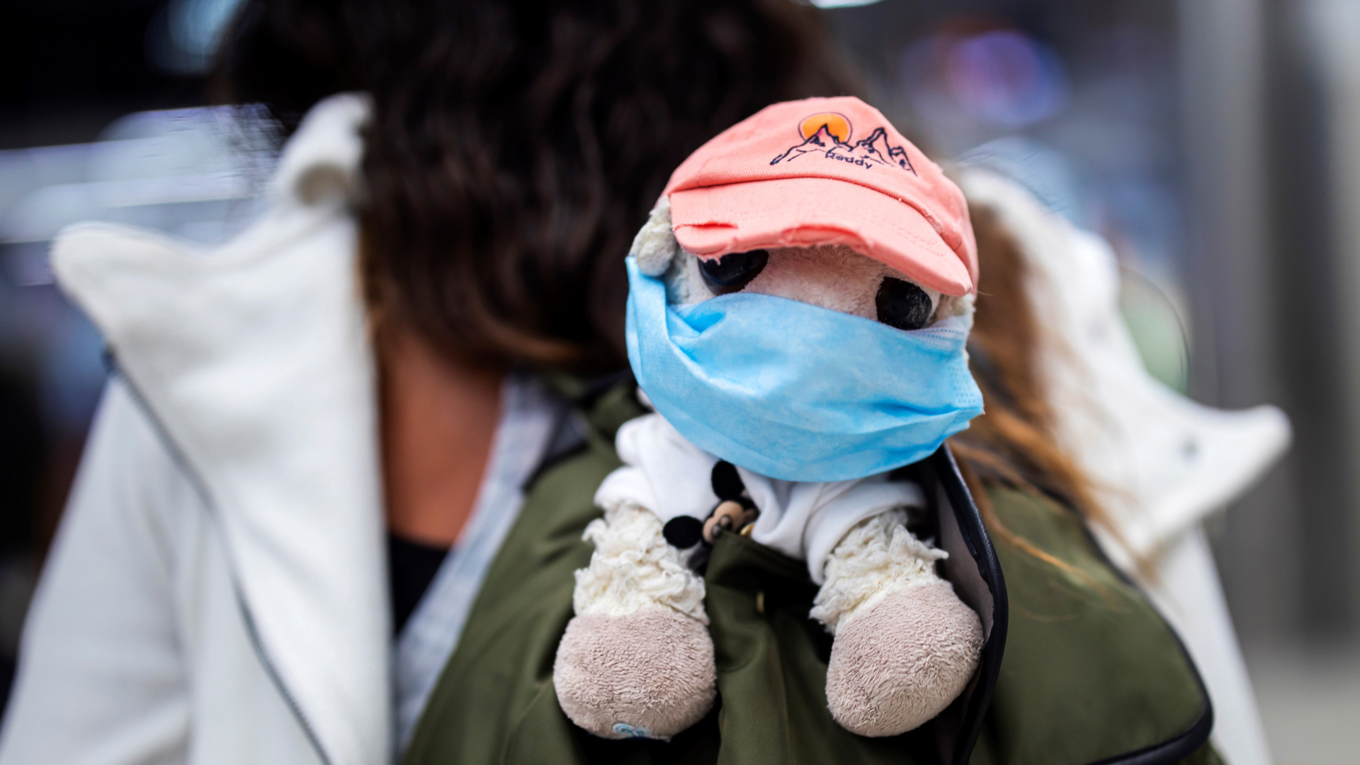 Estados Unidos alcanza cifra récord de 50 mil casos de COVID-19 en un día