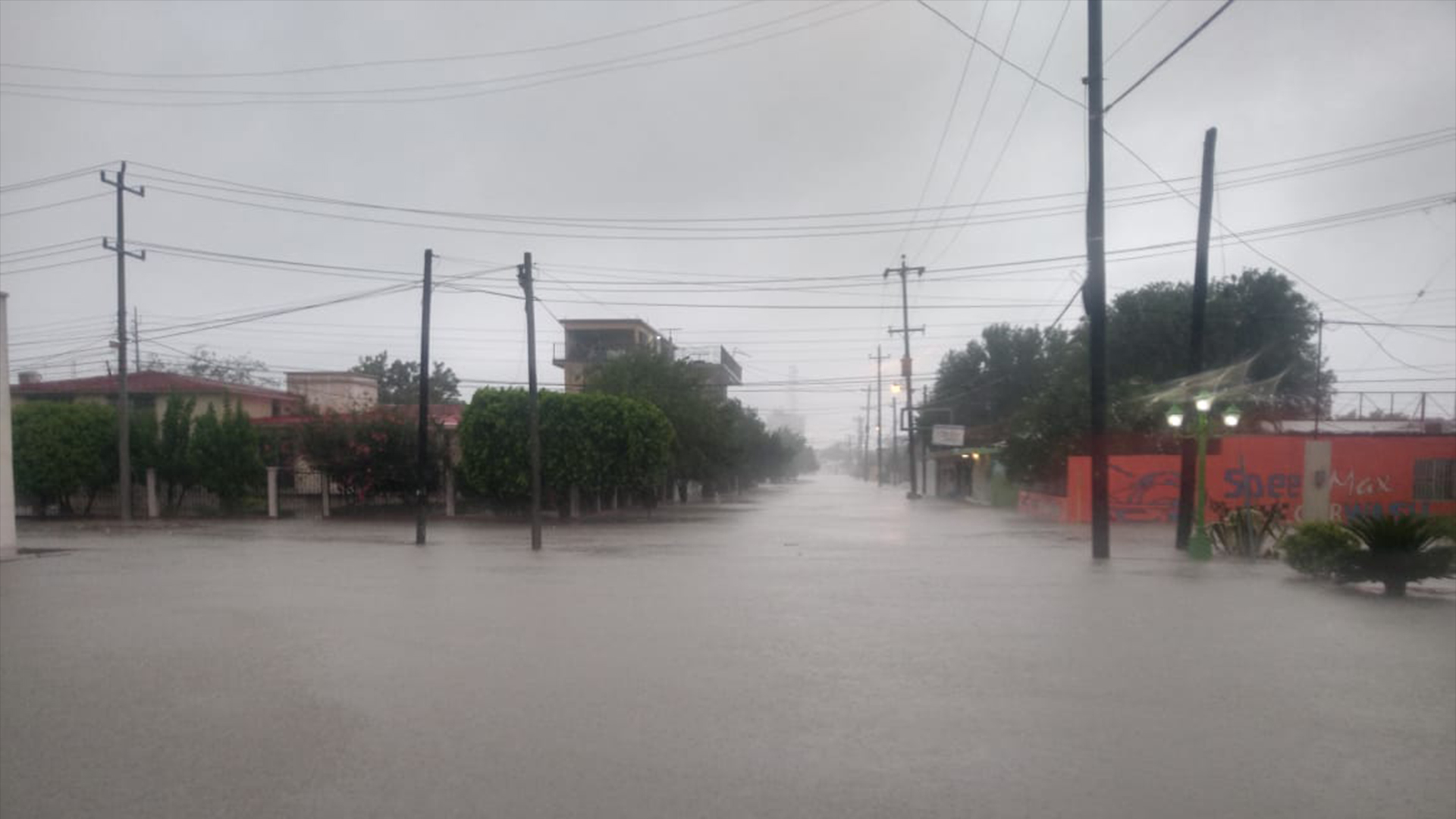 Fotos y videos: Al menos cuatro desaparecidos y daños a infraestructura, el paso de Hanna por México