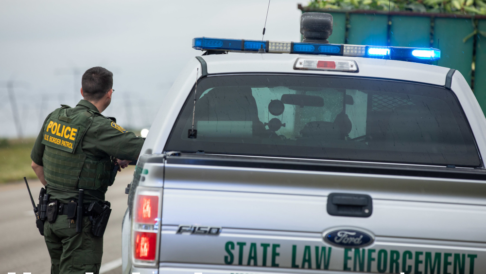 Aumentan 40 por ciento detenciones de migrantes en junio, revela CBP