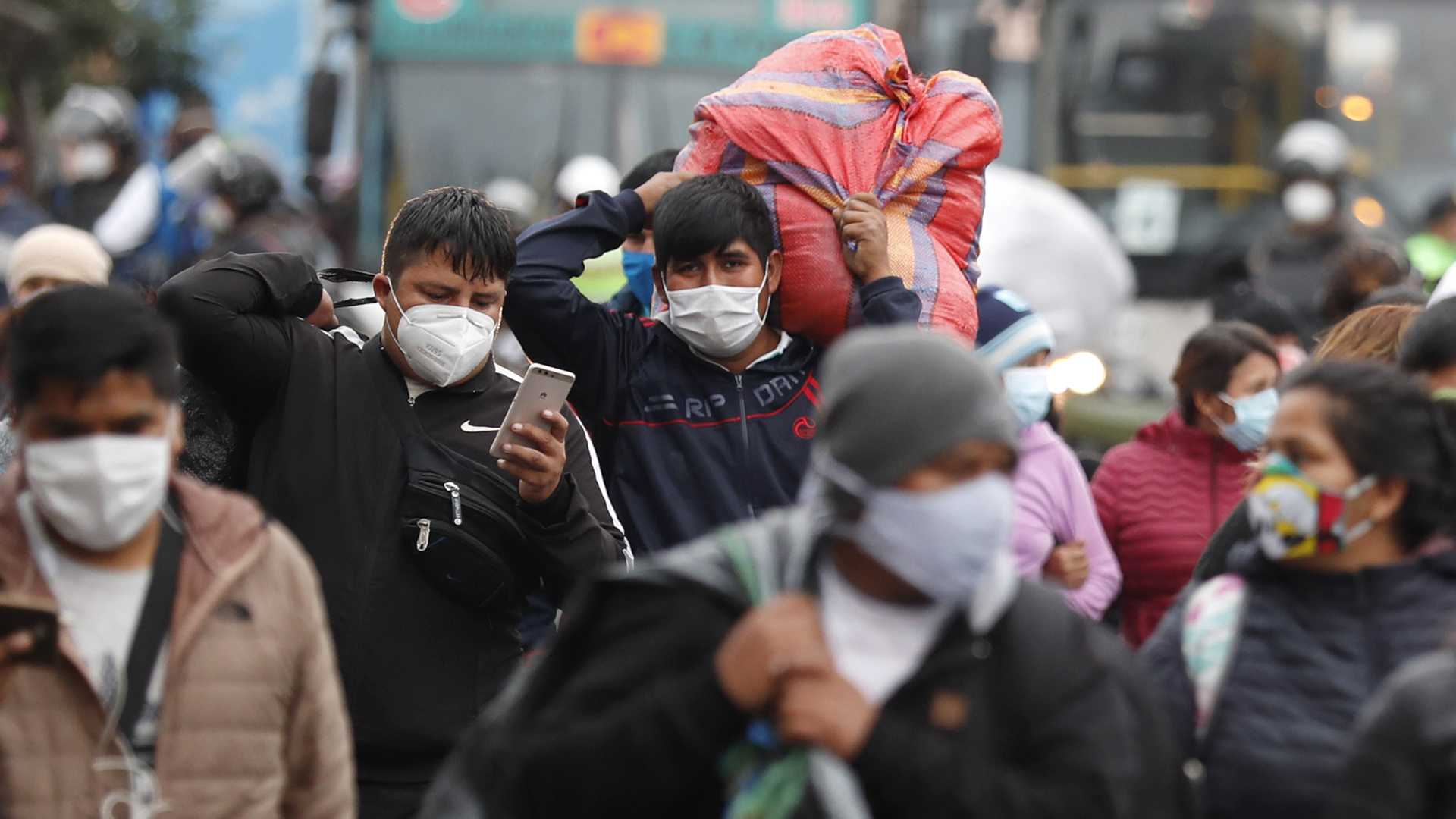 Latinoamérica, con enormes retos para acceder a posible vacuna contra COVID-19