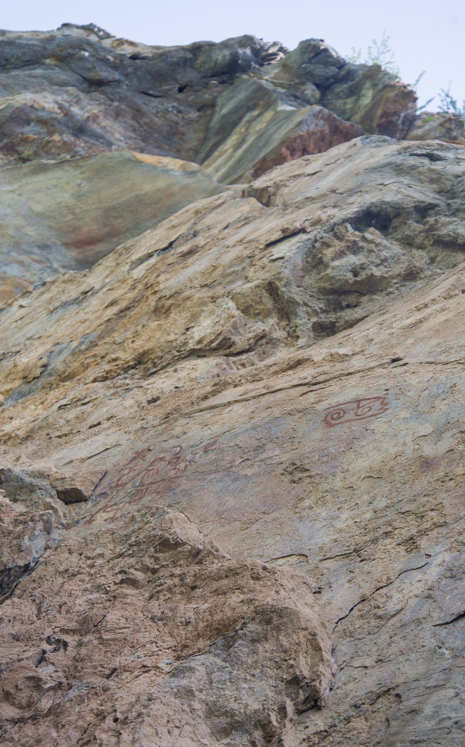 Tras sismo magnitud 7.5, descubren pinturas rupestres en Oaxaca - pinturas-rupestres2-scaled