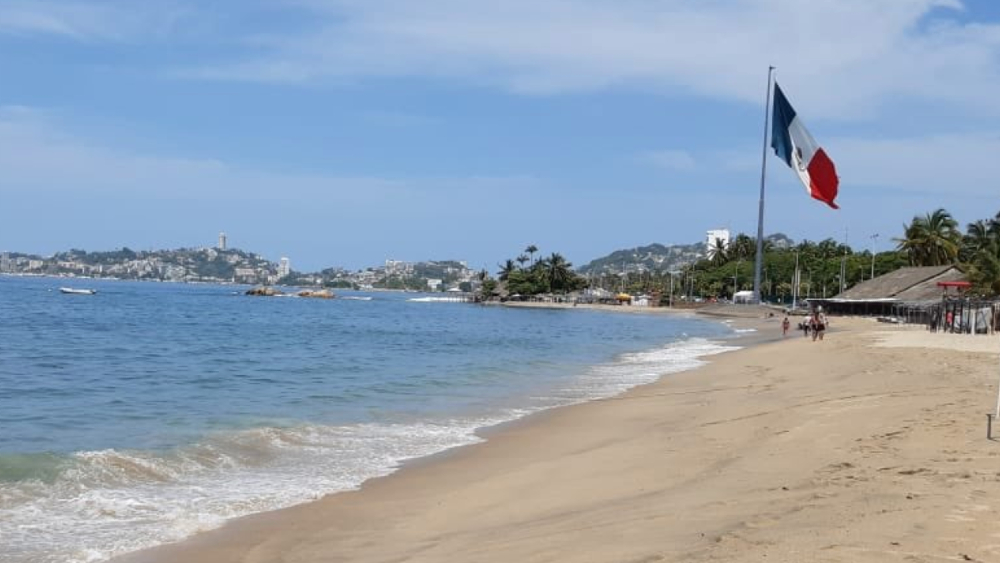 Fue doloroso frenar el turismo en Guerrero durante la pandemia: Héctor Astudillo