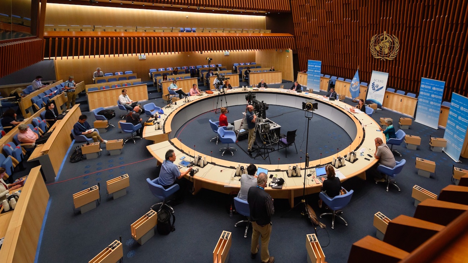 OMS llama a todos los países a reforzar su lucha contra el COVID-19 OMS llama a todos los países a reforzar su lucha contra el COVID-19