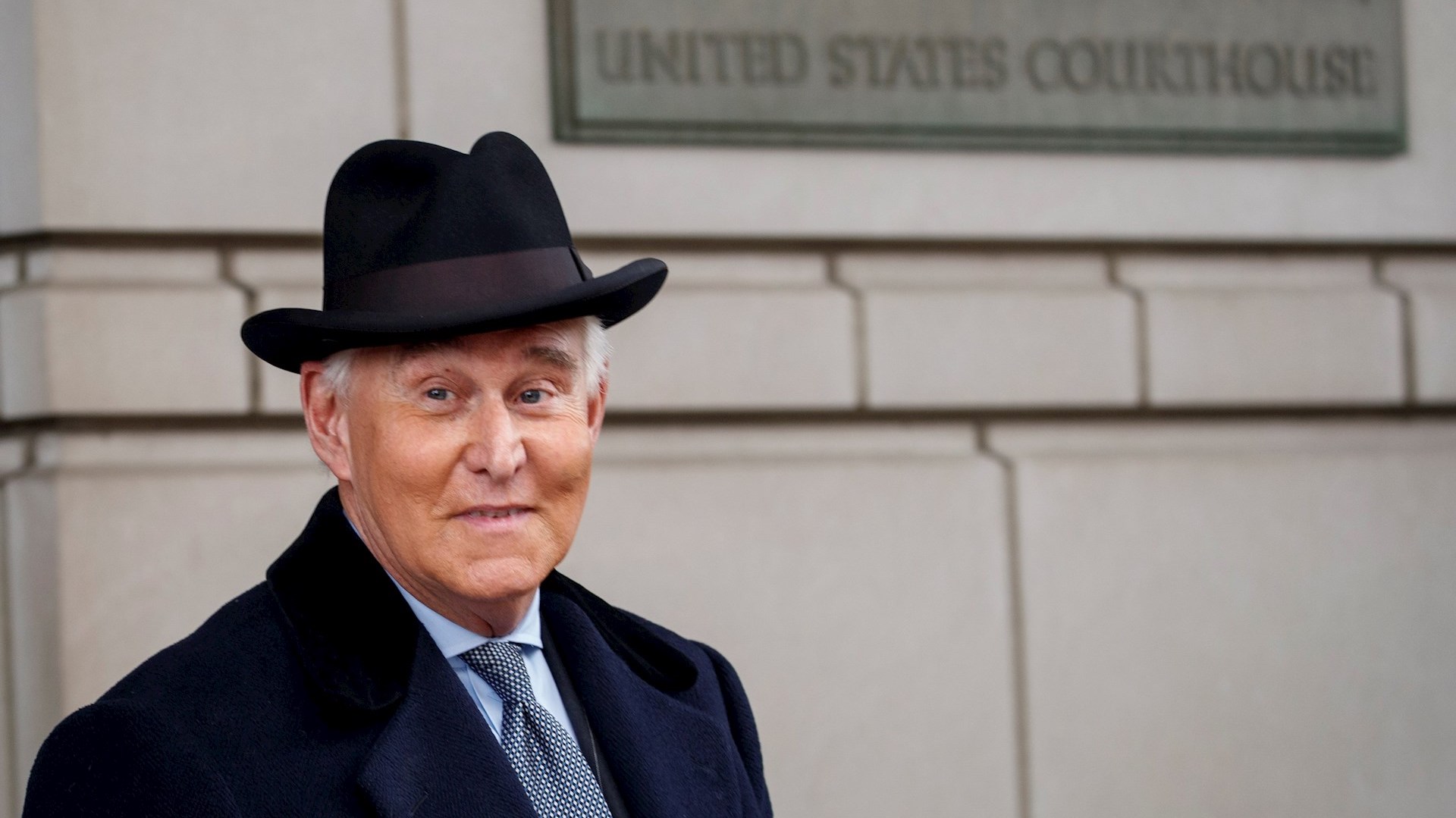 Roger Stone, exasesor de Trump, usa insulto racial contra locutor afroamericano