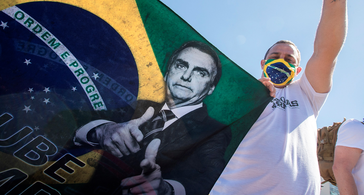 Bolsonaro insiste con reabrir comercio y normalizar actividades