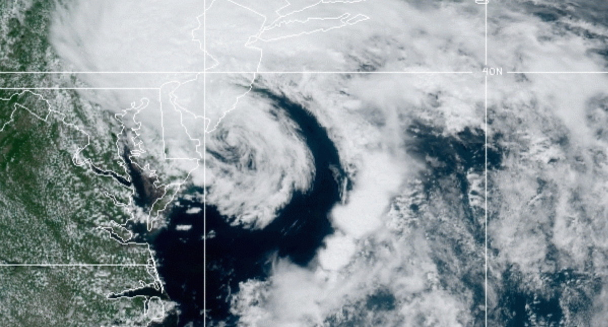 Tormenta tropical Fay toca tierra en Nueva Jersey; se encamina a NY