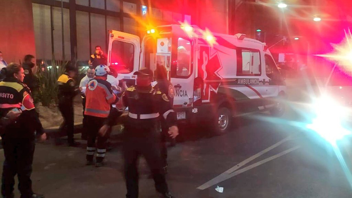 Muere motociclista tras caer del Segundo Piso del Periférico Muere motociclista tras caer del Segundo Piso del Periférico