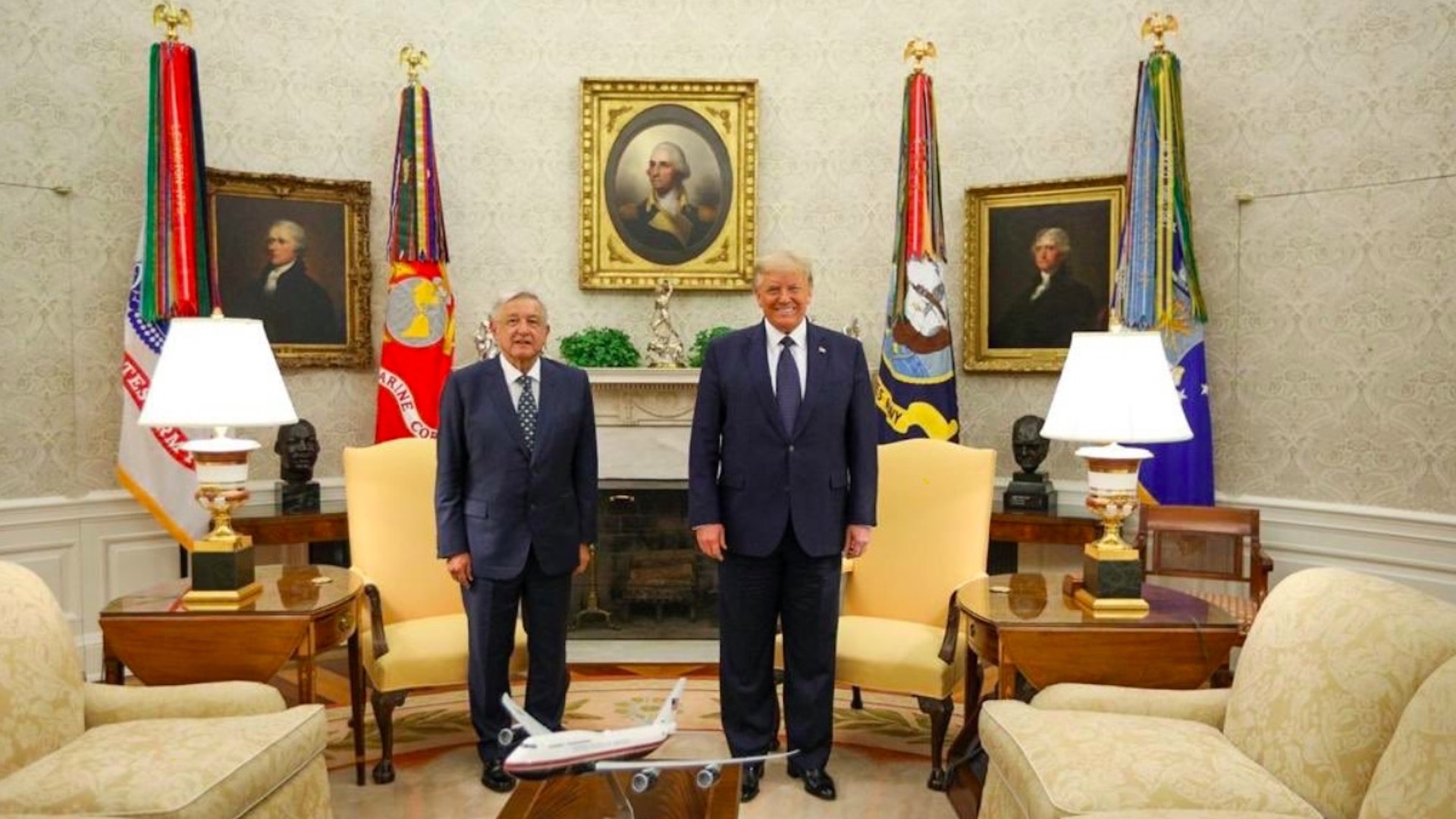 AMLO y Trump resaltan relación bilateral y respeto mutuo entre EE.UU. y México - trump-y-amlo-oficina-oval